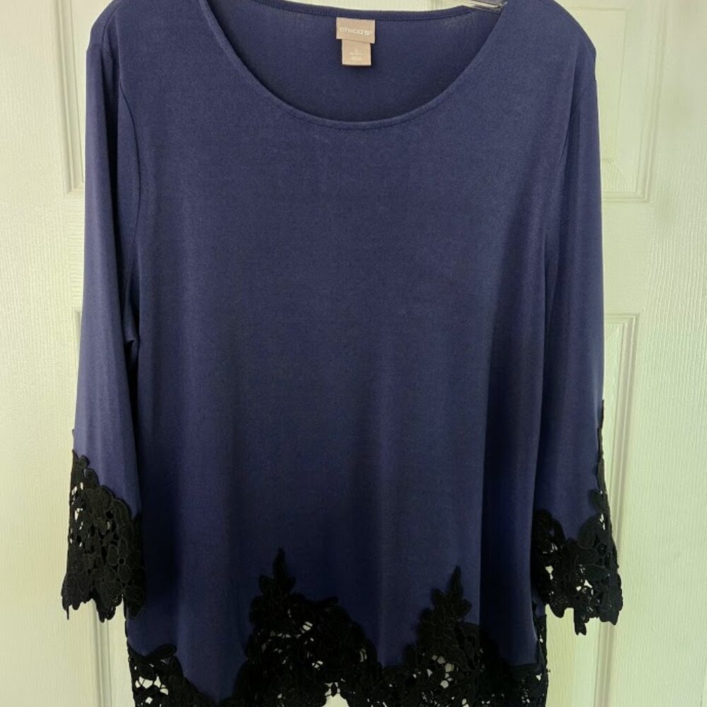 Chico's elegant navy tunic top with lace hem Size 2/L